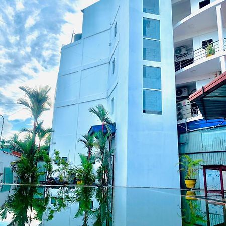 Hotel Nelly Vavuniya ภายนอก รูปภาพ