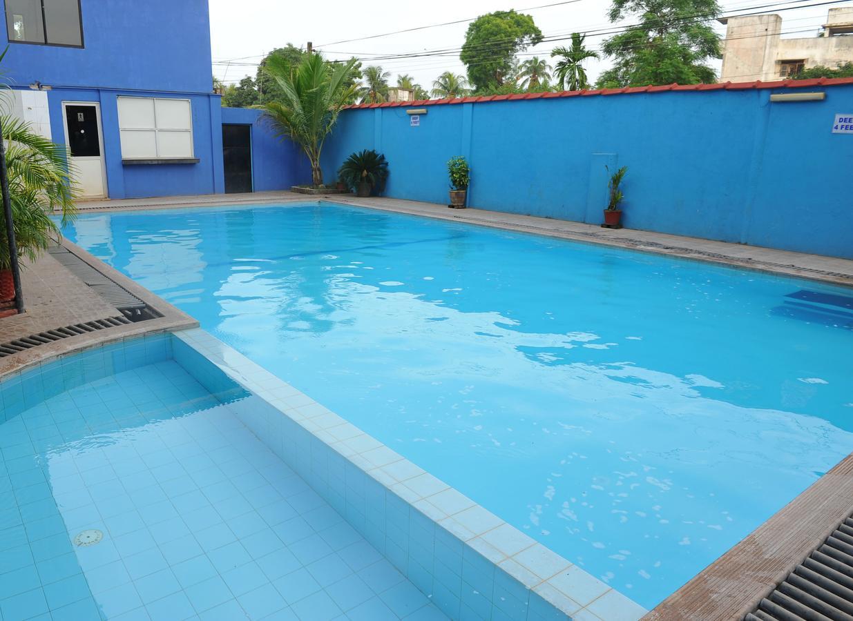 Hotel Nelly Vavuniya ภายนอก รูปภาพ