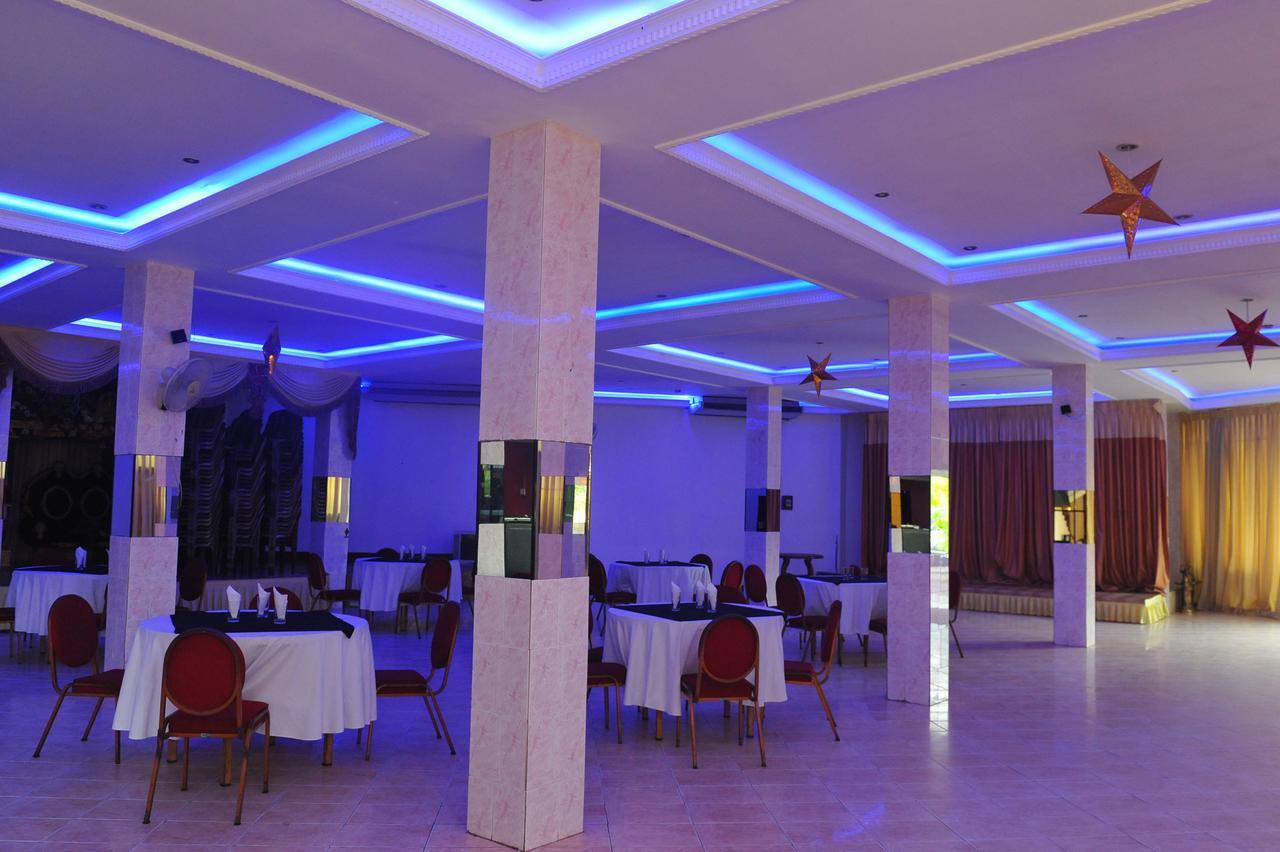 Hotel Nelly Vavuniya ภายนอก รูปภาพ
