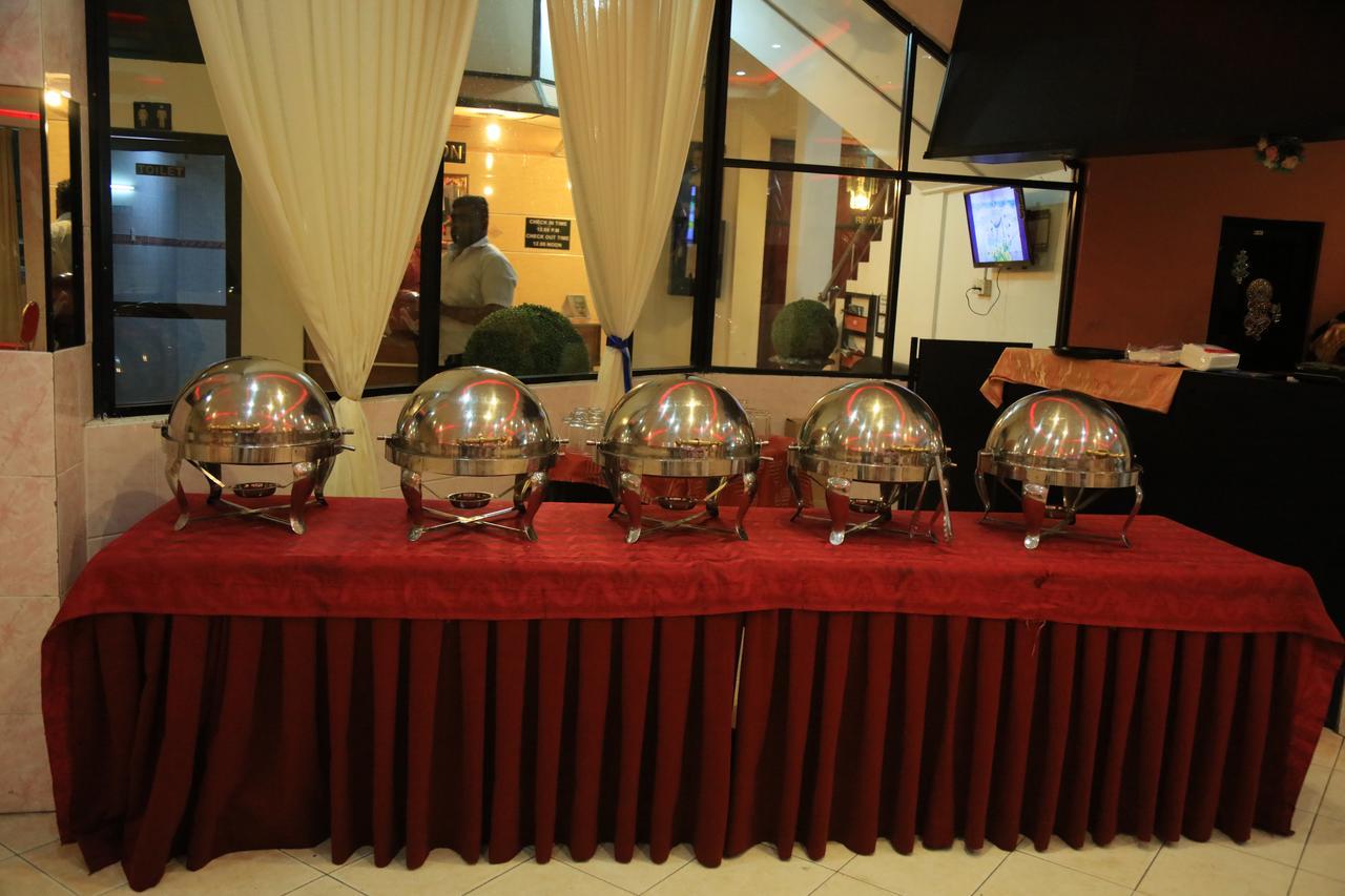 Hotel Nelly Vavuniya ภายนอก รูปภาพ