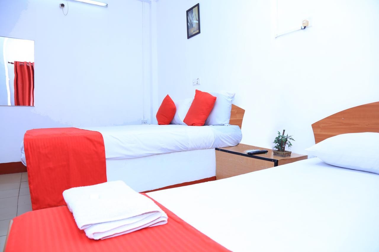 Hotel Nelly Vavuniya ภายนอก รูปภาพ