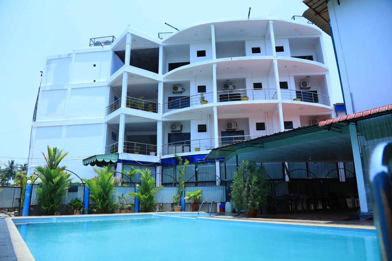 Hotel Nelly Vavuniya ภายนอก รูปภาพ